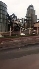 Temporal provoca destruição em cidade do Paraná; veja