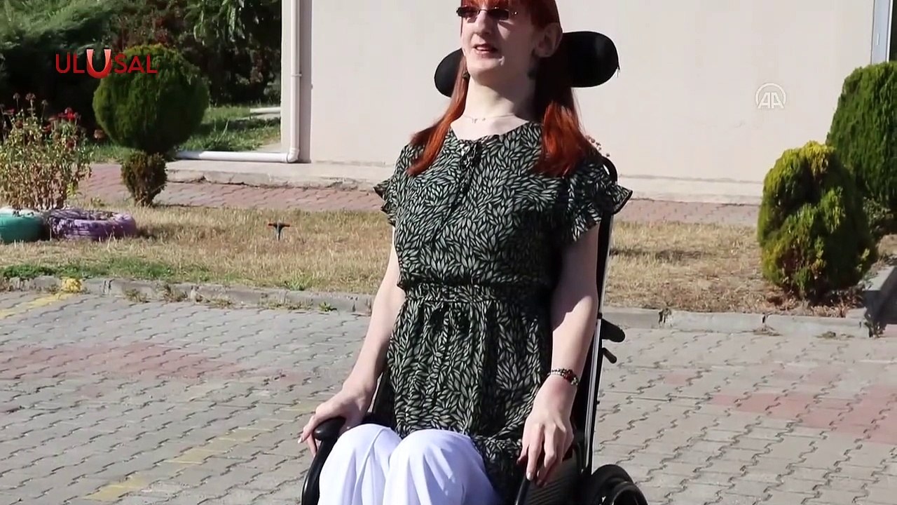 Rumeysa Gelgi dünyanın en uzun boylu kadını oldu