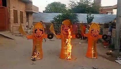 शहर के विभिन्न मोहल्लों व कॉलोनियों में हुआ दशानन दहन