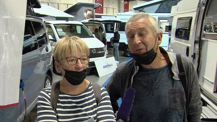 Скачать видео: Les véhicules de loisirs campent à Martigues