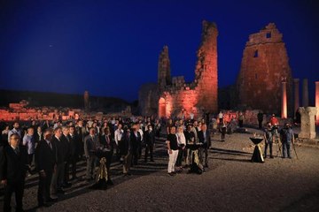 TÜRKİYE'NİN EN UZUN SOLUKLU KAZISI PERGE'NİN 75'İNCİ YILI KUTLANDI