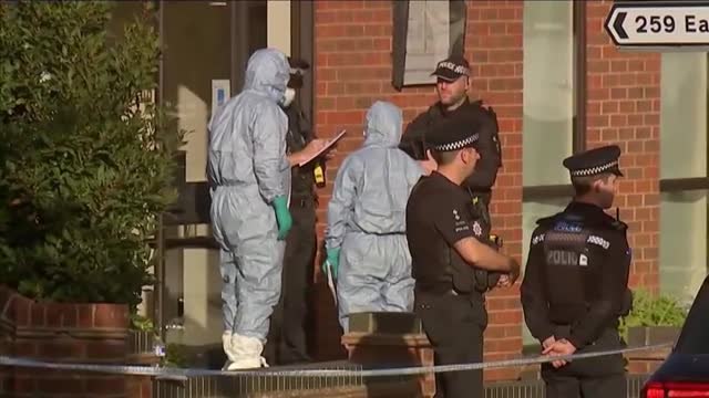 Fallece apuñalado un diputado británico en un acto con votantes