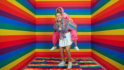 কি হচ্ছে এই সব