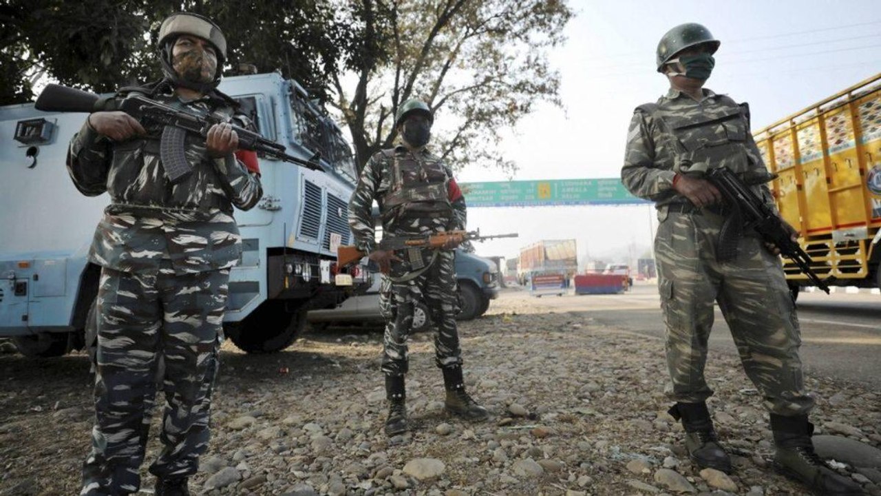 Pulwama: Security forces sieged Lashkar terrorist Mushtaq