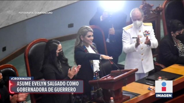 Evelyn Salgado rinde protesta como primera gobernadora de Guerrero