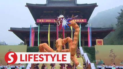 Chinese people worship legendary ancestor in east China