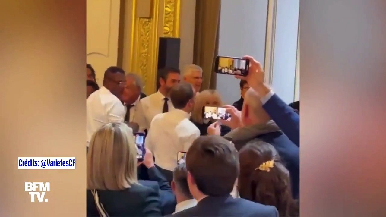 Pendant ce temps là...Emmanuel Macron s'ambiance sur "I Will Survive" après le match de foot caritatif ! (vidéo)