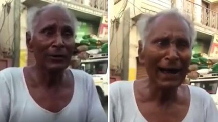 Amazing! Old man sing Indian classical music on road