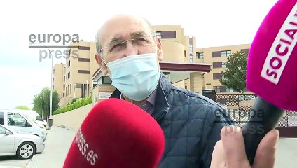 Moncho Ferrer, el amigo íntimo de Carmen Sevilla, la visita el día de su cumpleaños