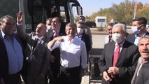 Gelecek Partisi Genel Başkanı Davutoğlu, esnafı ziyaret etti