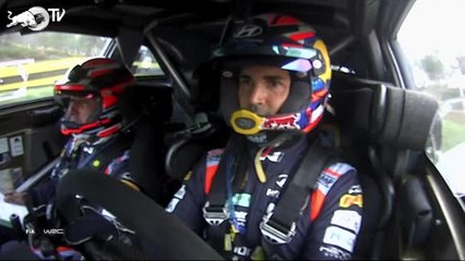 WRC, Catalogne - Neuville toujours en tête, Ogier à la peine