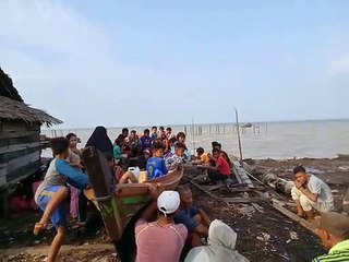 Doa Bersama Setelah Selesai Perbaikan Kapal