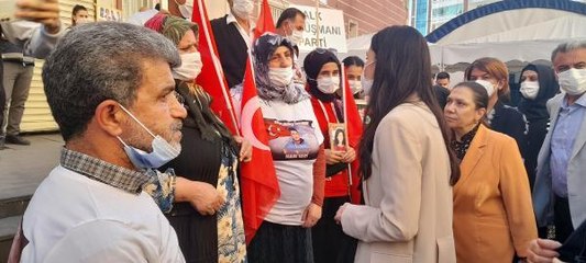 AK PARTİ'Lİ KARAASLAN DİYARBAKIR'DA KENDİ KEPENKLERİNİ KAPATIP GİTTİLER