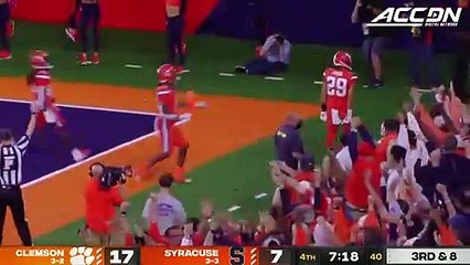 Syracuse's Trebor Pena Spins Away From Clemson For A 62-Yard Touchdown