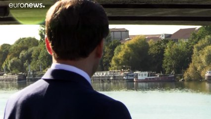 ماكرون يشجب "جرائم لا مبرر لها" بحق الجزائريين في 1961 في باريس