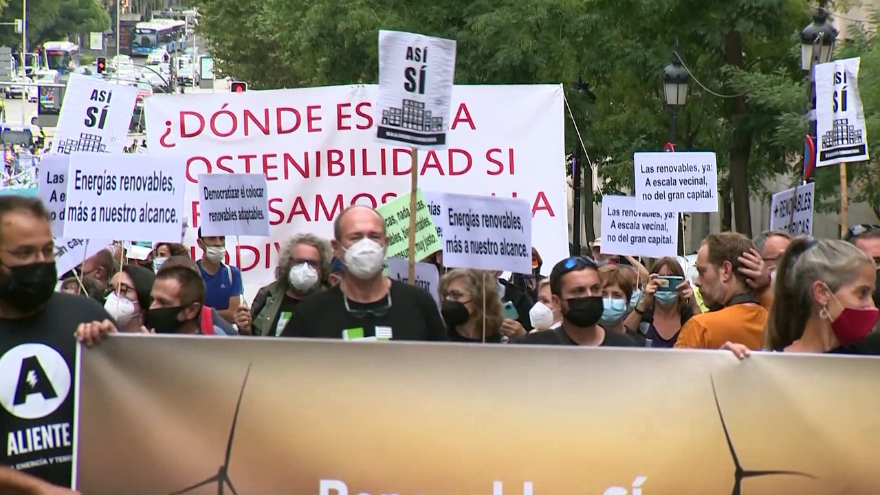 Ecologistas se manifiestan por un modelo energético más "distribuido"