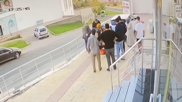 Son dakika! KAHRAMANMARAŞ - Apartmanın ikinci katından düşen yaşlı kadın öldü