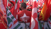 Decenas de miles marchan en Roma: la nueva resistencia contra el fascismo