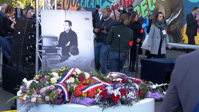 Un an après la mort de Samuel Paty, de nombreux hommages célébrés pour «ne pas oublier»