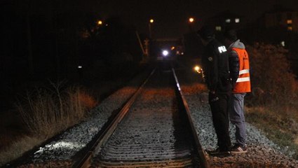 Vatandaşa çarptığını söyleyen makinistin ihbarı ekipleri harekete geçirdi! Tren rayları didik didik arandı
