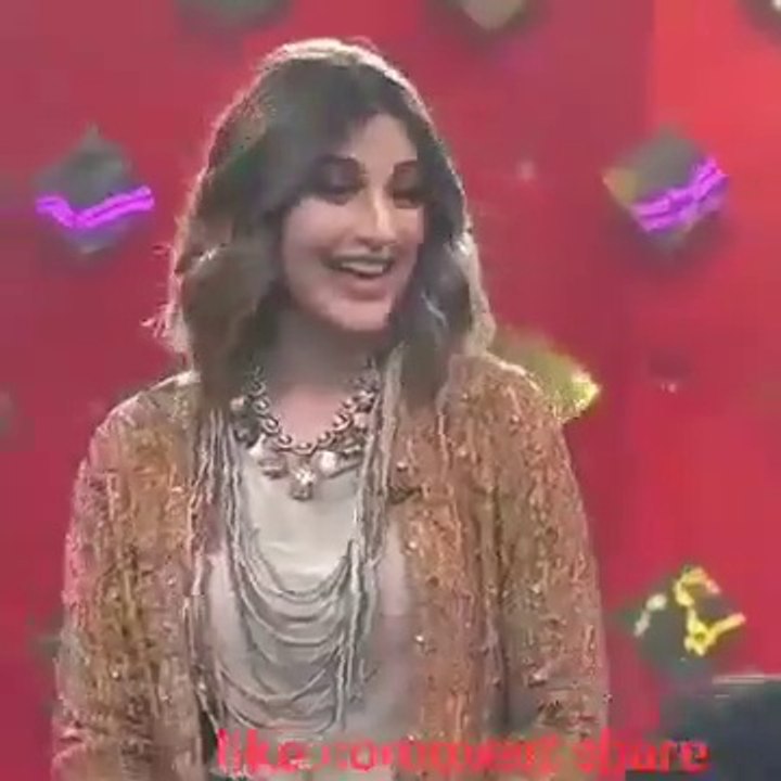 Retro dance with Bollywood queen sonali bendra