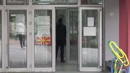 Kuzey Makedonya ve Kosova'da halk yerel seçim için sandık başında