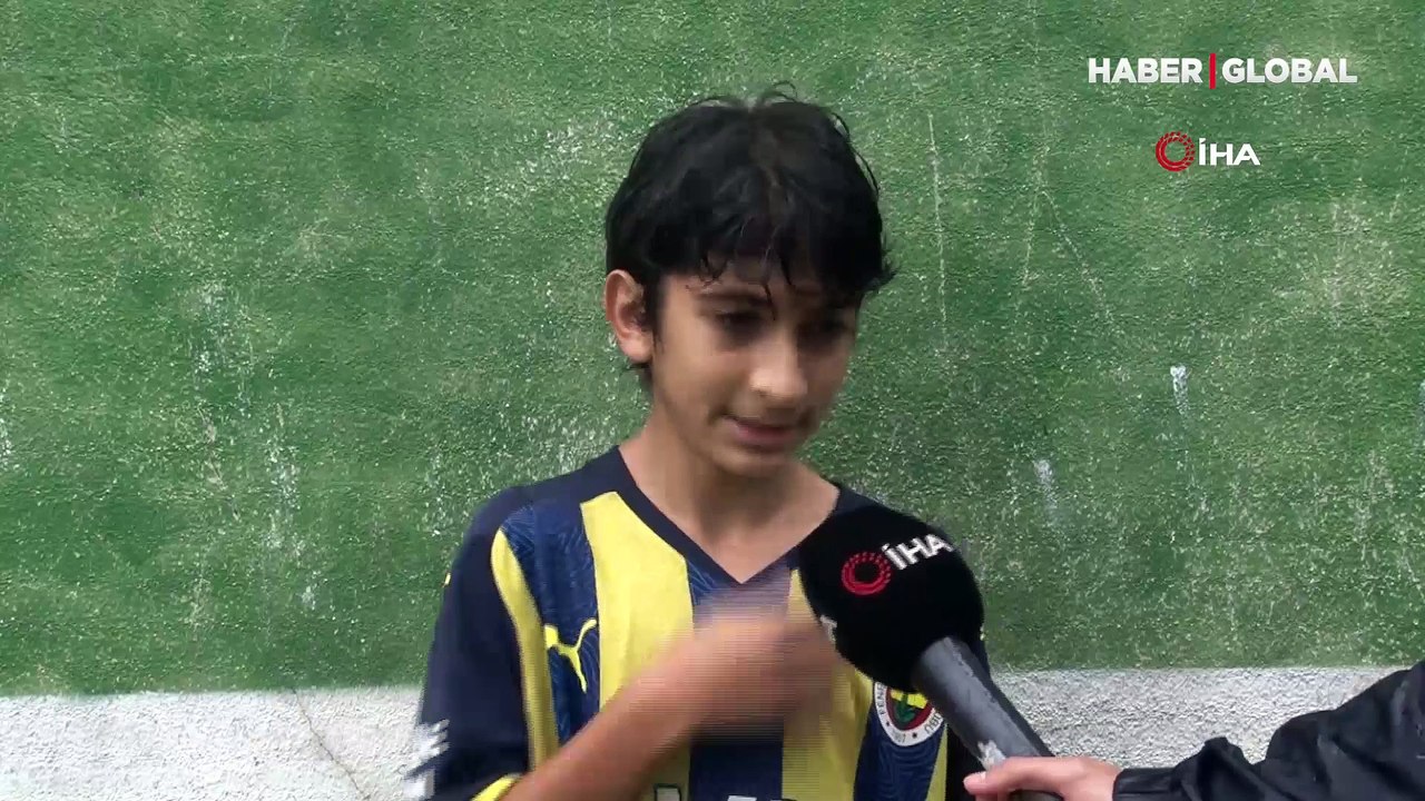 İstanbul Pendik'te yaşayan 12 yaşındaki Ahmet Emin Demirkıran, Arjantinli Messi'nin rekorunu kırdı