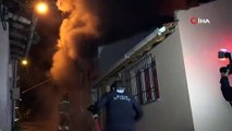 Bursa’da 2 katlı bina alev alev yandı
