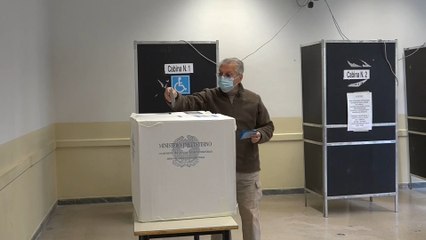 Roma y Turín, en juego en la segunda vuelta de las municipales en Italia