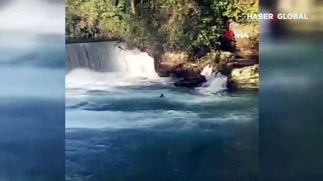 Erkek arkadaşıyla tartışan alkollü kadın Manavgat Şelalesi’nden aşağıya atladı