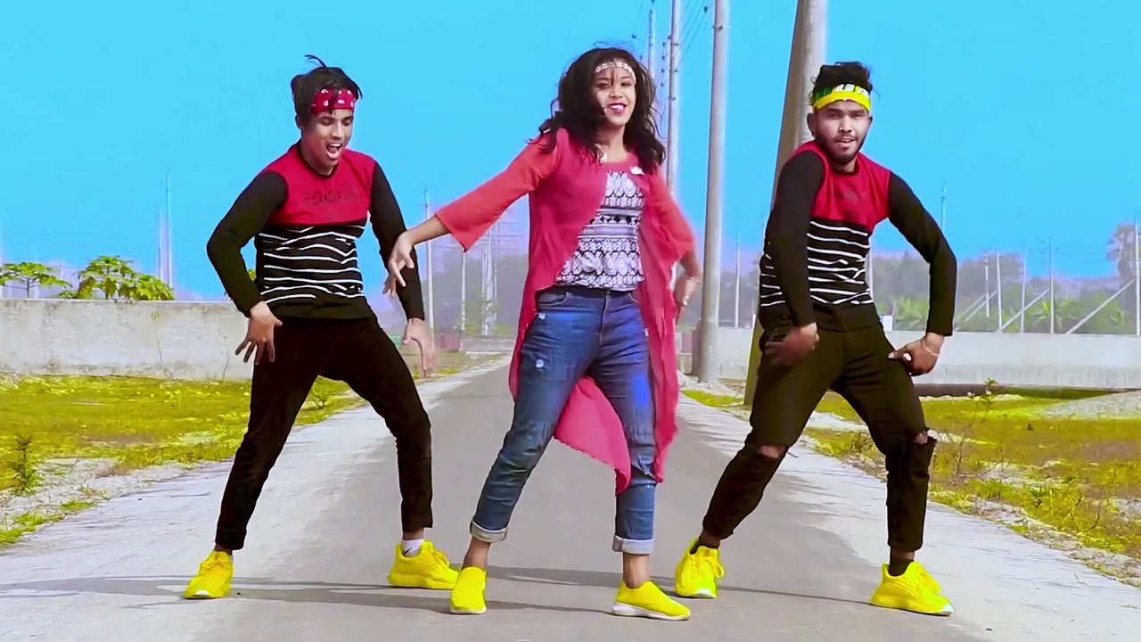 জ্বলে আগুন বুকেতে  Jole Agun Bukete  Dh Kobir Khan  Bangla New Dance 2021  Liya Moni New Dance