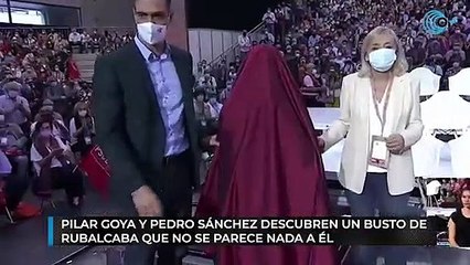 Pilar Goya y Pedro Sánchez descubren un busto de Rubalcaba que no se parece en nada a él