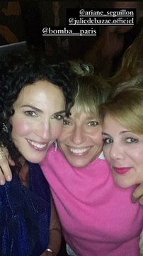 Linda Hardy, Julie Debazac et Ariane Séguillon - Linda Hardy fête son anniversaire avec le cast de la série Demain nous appartient . Le 16 octobre 2021.