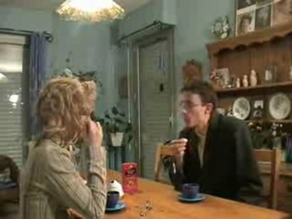 parodie pub grand mere