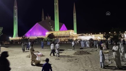 İSLAMABAD - Pakistan'da Mevlid kandili hazırlıkları