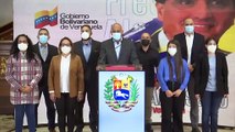 Governo de Maduro suspende conversações com oposição