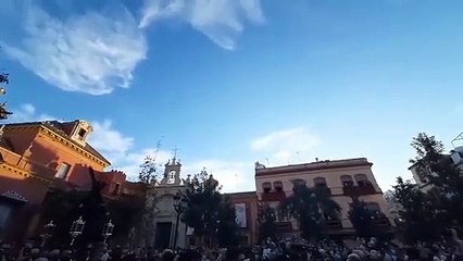 Salida Gran Poder: análisis del impactante Cristo «dibujado» en el Cielo de Sevilla
