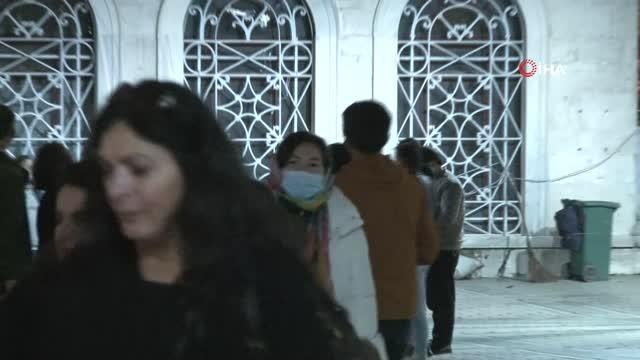Mevlid Kandili sebebiyle vatandaşlar Ayasofya-i Kebir Cami-i Şerif'e akın etti