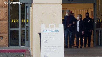 بيل كلينتون يغادر المستشفى بعد خضوعه لعلاج استمر خمسة أيام