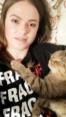 Kitty Can’t Get Enough Kisses