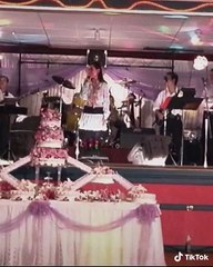 Phi Nhung hát tiễn Mạnh Quỳnh lên xe hoa