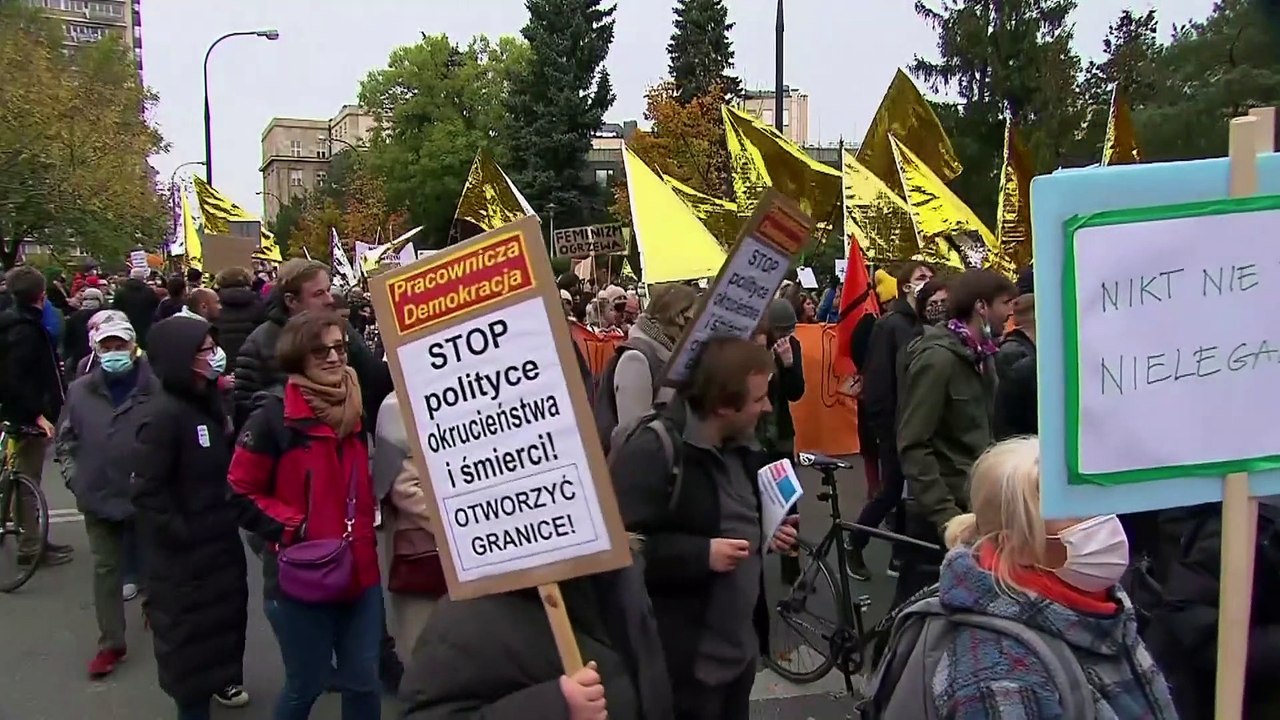 'Stoppt die Folter': Menschen in Polen solidarisieren sich mit Migranten