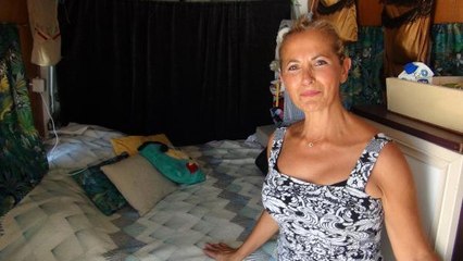 5 METREKARELİK KARAVANIYLA TÜRKİYE'Yİ GEZİYOR