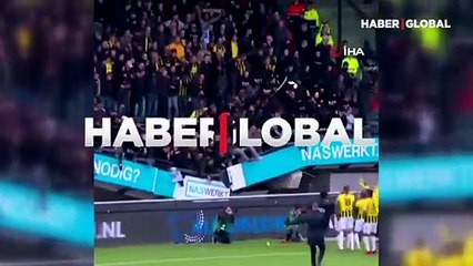 Hollanda'da galibiyet kutlamasında tribün çöktü!