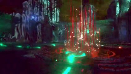 Into the Pit - Bande-annonce de gameplay