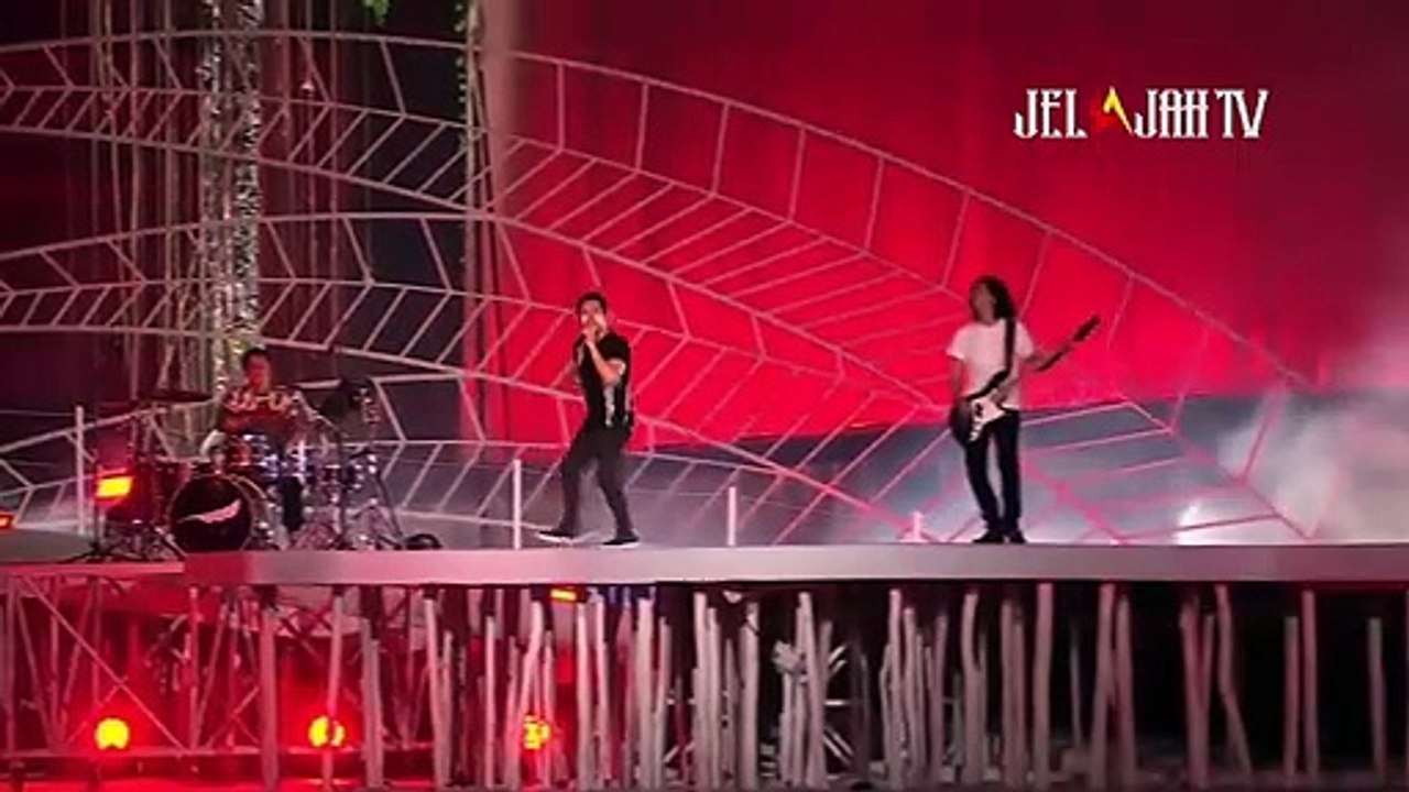 TOPENG NOAH Live at Closing Ceremony PON XX Papua 2021