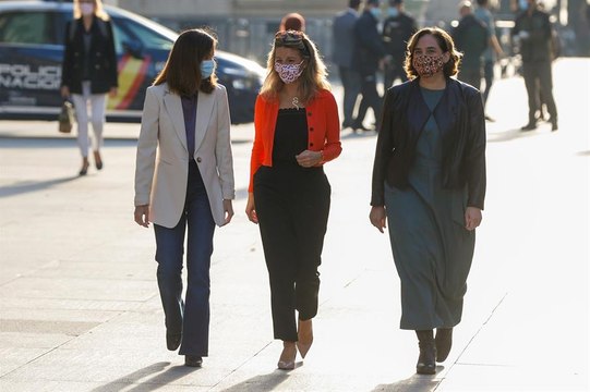 Yolanda Díaz, Ione Belarra y Ada Colau, juntas, en un acto sobre la Ley de Vivienda en el Congreso: Ha sido la negociación más difícil de cerrar