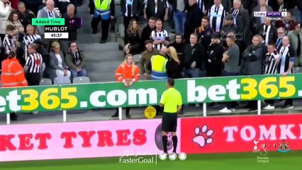 اصابة مشجع بنوبة قلبية وايقاف مباراة نيوكاسل وتوتنهام