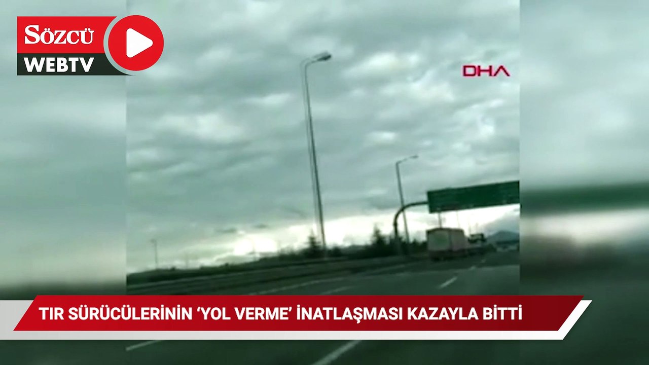 TIR sürücülerinin 'yol verme' inatlaşması kazayla bitti