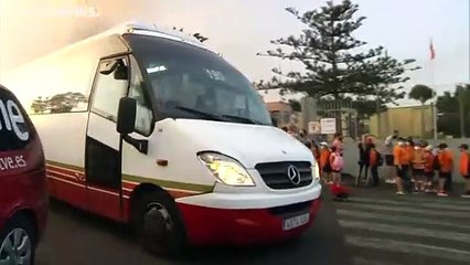Miles de niños vuelven al colegio en La Palma a punto de cumplirse un mes de erupción volcánica